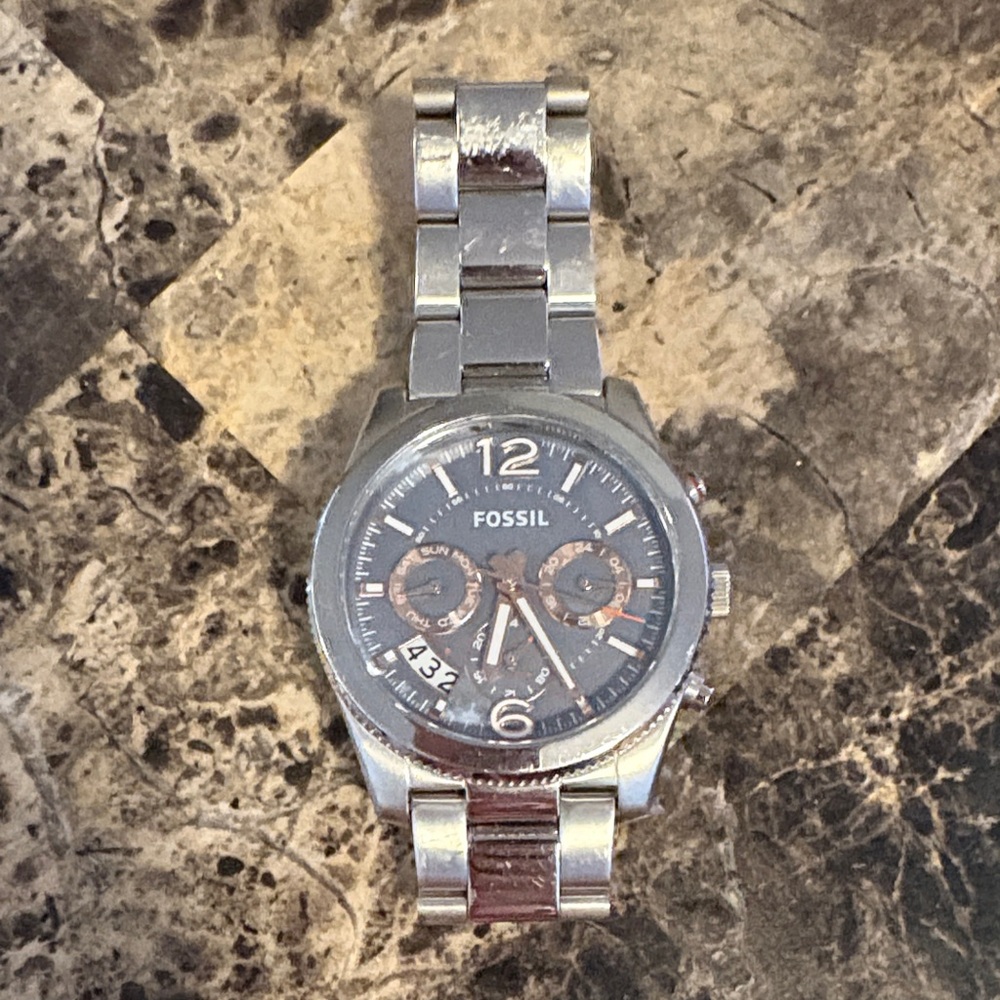 Fossil Silver Bracelet Watch with Black Dial and Rose-Gold Accents